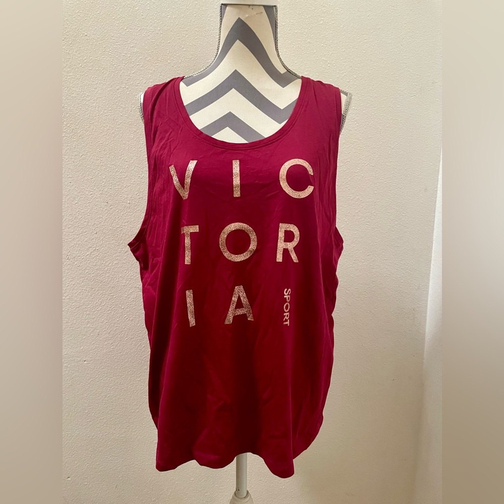 Victoria's Secret Sport Muscle Tee in Red. Sleeveless. Size XLarge